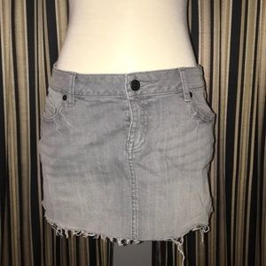 Classic 90’s grey jean skirt